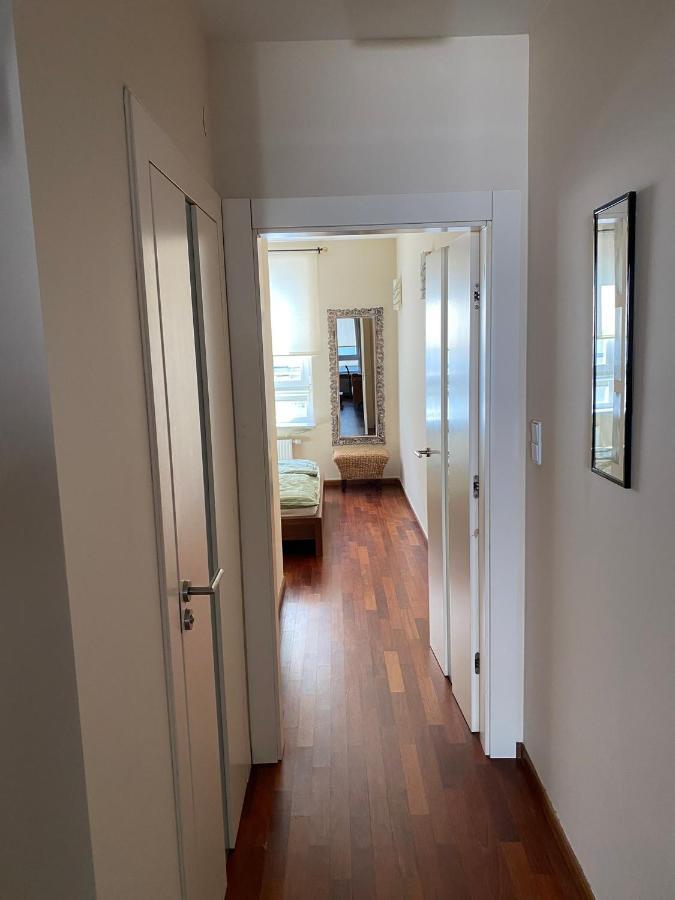 Apartamento Orientalny Varsovia Exterior foto