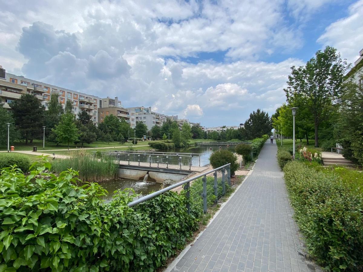 Apartamento Orientalny Varsovia Exterior foto